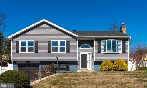 5005 Farming Ridge Blvd, READING, PA, 19606-2462 | Card Image