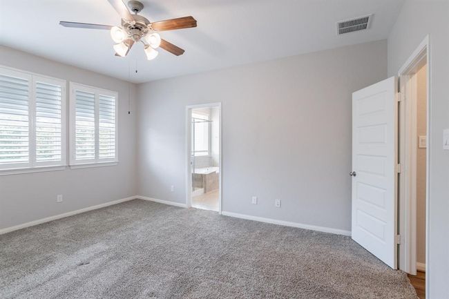 9917 Brickhouse Dr, House other with 3 bedrooms, 3 bathrooms and 2 parking in Houston TX | Image 20