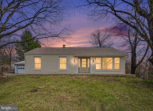 305 Green Hill Rd, TELFORD, PA, 18969-2116 | Card Image