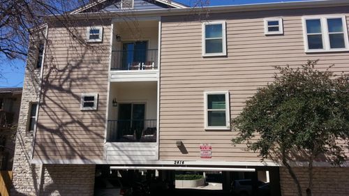 apt-201-2414 Longview St, Austin, TX, 78705-4229 | Card Image