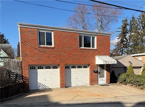 815 Louisa St, Mt Oliver, PA, 15210-2362 | Card Image