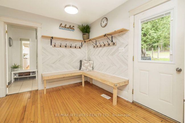 5601 Centennial Lake Rd, House other with 3 bedrooms, 3 bathrooms and 6 parking in Griffith ON | Image 6