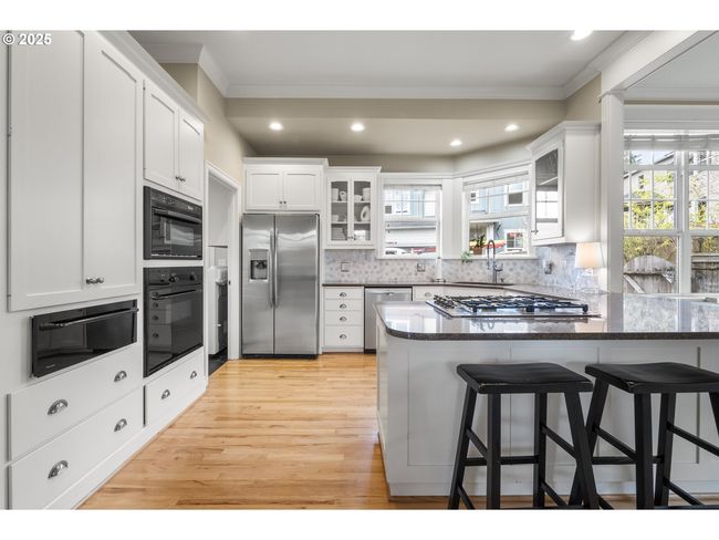2115 Fircrest Dr, House other with 4 bedrooms, 3 bathrooms and 2 parking in West Linn OR | Image 10