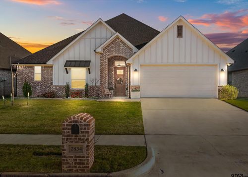 2834 Guinn Farms Rd, Tyler, TX, 75707-6212 | Card Image