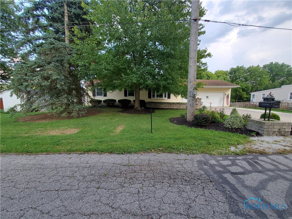 Central Ave, Tiffin, OH 44883