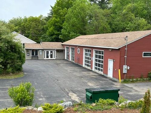 219 Main St, Sandown, NH, 03873-2629 | Card Image