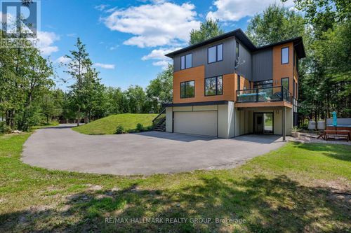 3311 Barlow Crescent, Ottawa, ON, K0A1T0 | Card Image