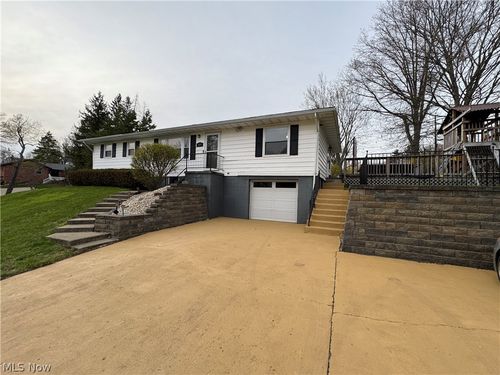 109 Carroll Dr, Saint Clairsville, OH, 43950-1665 | Card Image
