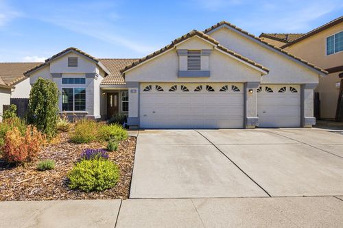 5112 Homeland Court, Antelope, CA, 95843 | Card Image