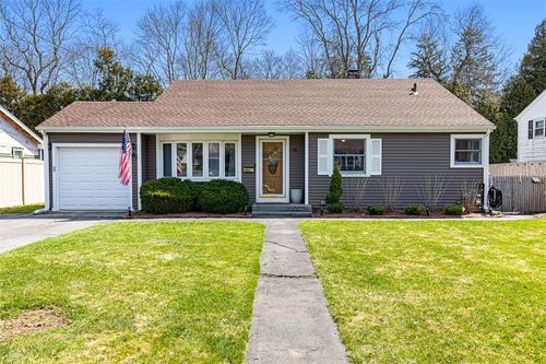 26 Manning Dr, Riverside, RI, 02915-3006 | Card Image