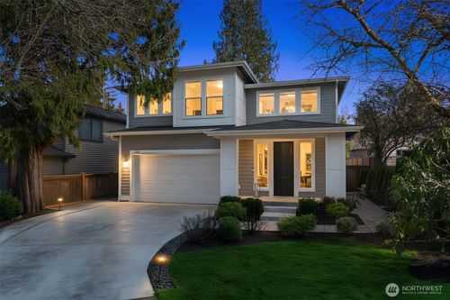 720 20th Avenue W, Kirkland, WA, 98033 | Card Image