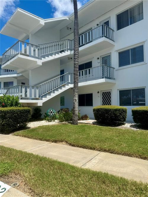 apt-101-11201 80th Ave, SEMINOLE, FL, 33772-4627 | Card Image