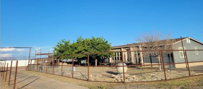 1613 W San Antonio St, House other with 4 bedrooms, 3 bathrooms and 3 parking in Marfa TX | Image 59