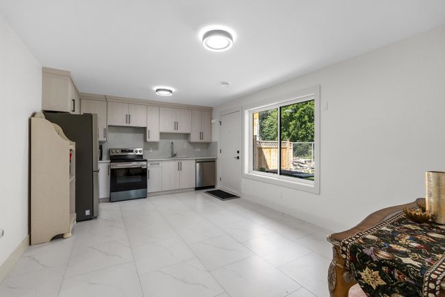 1415 Pipeline Pl, House other with 8 bedrooms, 9 bathrooms and 4 parking in Coquitlam BC | Image 38