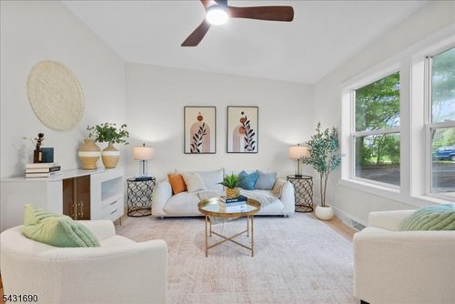93 River View Way, Montague, NJ, 07827-3110 | Card Image