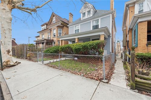 405 E 11th Ave, Homestead, PA, 15120-2001 | Card Image