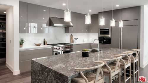 apt-402-425 N Palm Dr, Beverly Hills, CA, 90210-4279 | Card Image