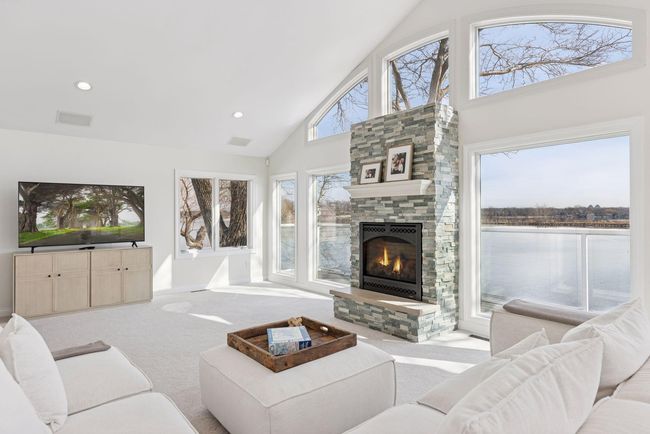 2807 Mckenzie Point Rd, House other with 3 bedrooms, 3 bathrooms and null parking in Wayzata MN | Image 21