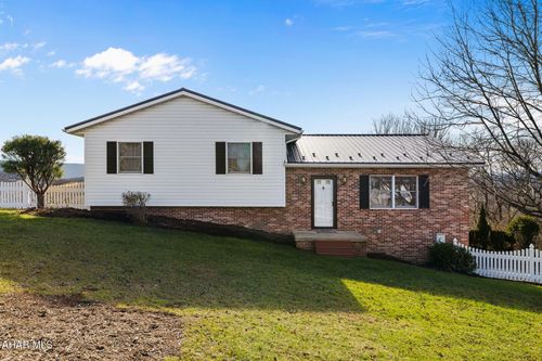 238 Donna St, Hollidaysburg, PA, 16648-9630 | Card Image