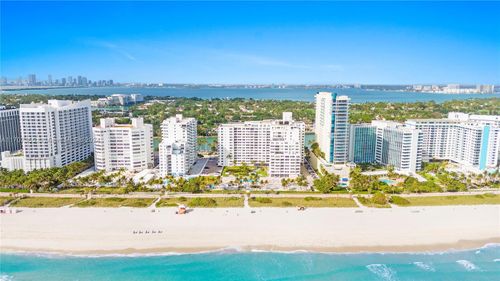 425-5005 Collins Ave, Miami Beach, FL, 33140-2744 | Card Image