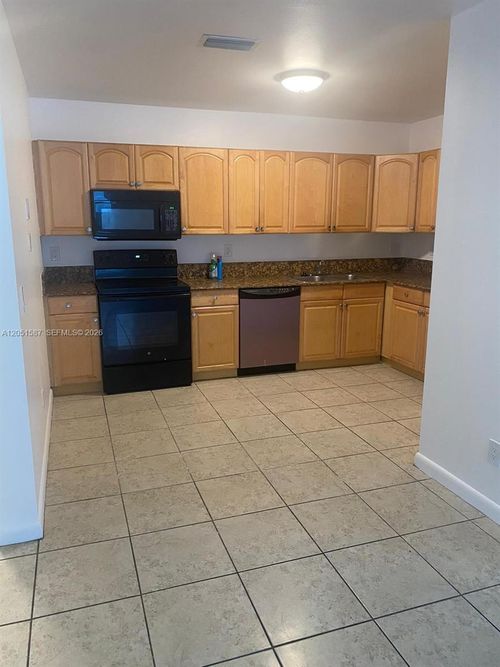 202-3173 Auburn Blvd, Fort Lauderdale, FL, 33312-1156 | Card Image