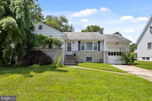 49 Goldey Ave, Hamilton, NJ, 08610-4501 | Card Image