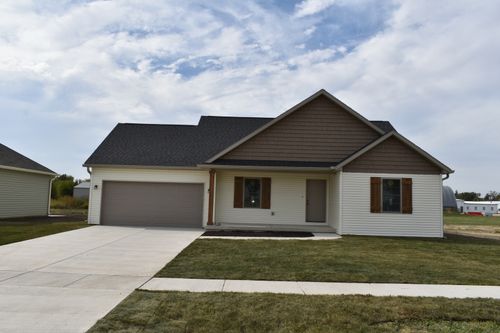 180 S Oak St, El Paso, IL, 61738 | Card Image