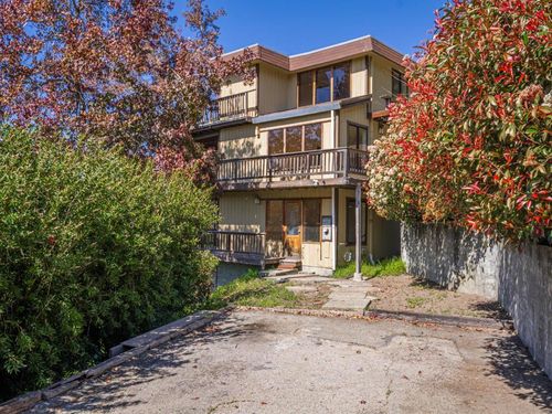 2004 Ocean Street Ext, Santa Cruz, CA, 95060-1701 | Card Image