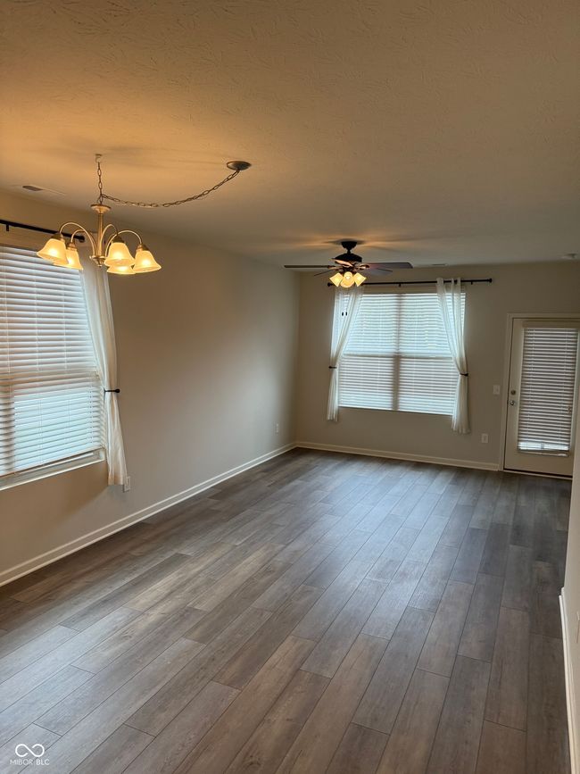 Living Room | Image 26