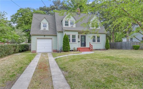 4020 Greenway Ct W, Portsmouth, VA, 23707-3804 | Card Image