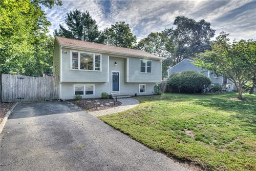 100 Holmes Rd, Warwick, RI, 02888-1322 | Card Image