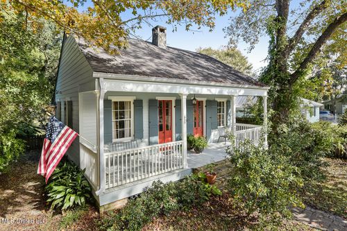 217 Saint Charles St, Bay Saint Louis, MS, 39520-3917 | Card Image