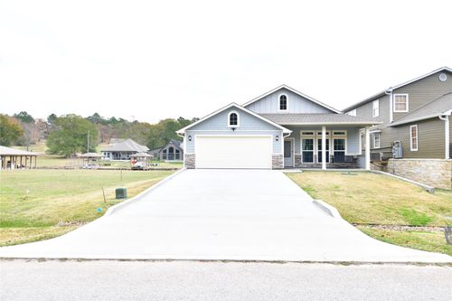 100 Wildwood Lake Dr N, Huntsville, TX, 77340-4477 | Card Image