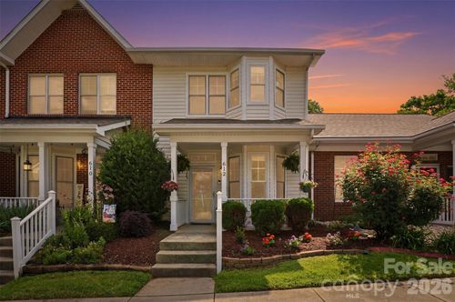 612 Stone Village Dr, Fort Mill, SC, 29708-6483 | Card Image