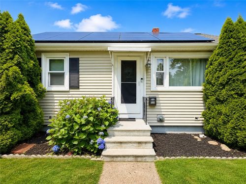 52 Tiffany St, North Providence, RI, 02904-5337 | Card Image