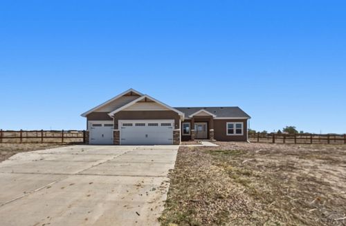667 E Vermillion Dr, Pueblo West, CO, 81007-2376 | Card Image