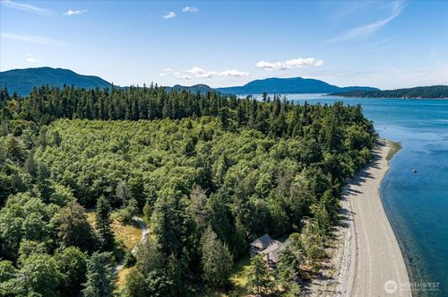 4079 Forest Ln, Anacortes, WA, 98221-9031 | Card Image