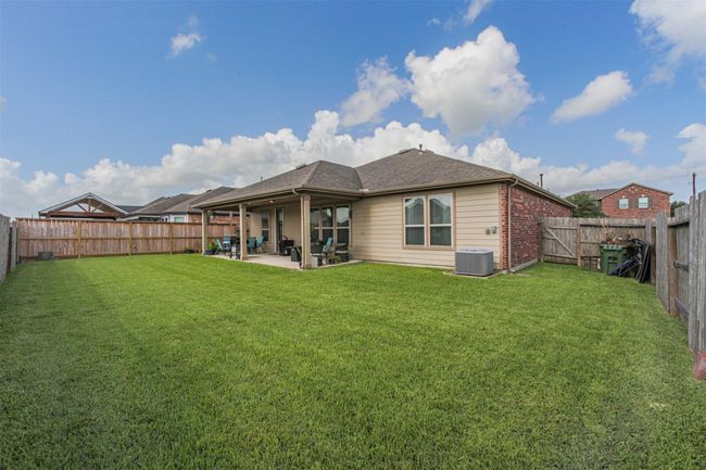3713 Belmore Ln, House other with 3 bedrooms, 2 bathrooms and 2 parking in Pearland TX | Image 32