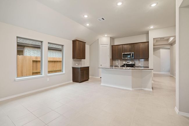 28815 Bobcat Run Dr, House other with 4 bedrooms, 2 bathrooms and 2 parking in New Caney TX | Image 7