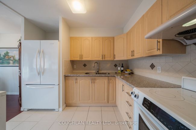 407 - 131 Taunton Rd E, Condo with 1 bedrooms, 1 bathrooms and 1 parking in Oshawa ON | Image 7