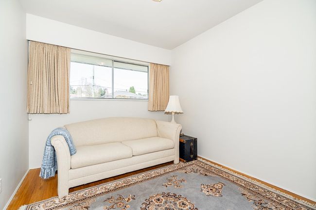 7134 Buchanan Street, House other with 3 bedrooms, 1 bathrooms and 6 parking in Burnaby BC | Image 21