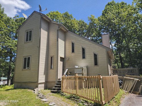210 Buckhorn Rd, Dingmans Ferry, PA, 18328 | Card Image