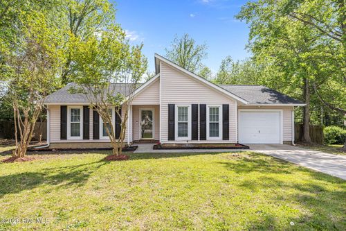 104 Lanell Ct, Hubert, NC, 28539-3532 | Card Image
