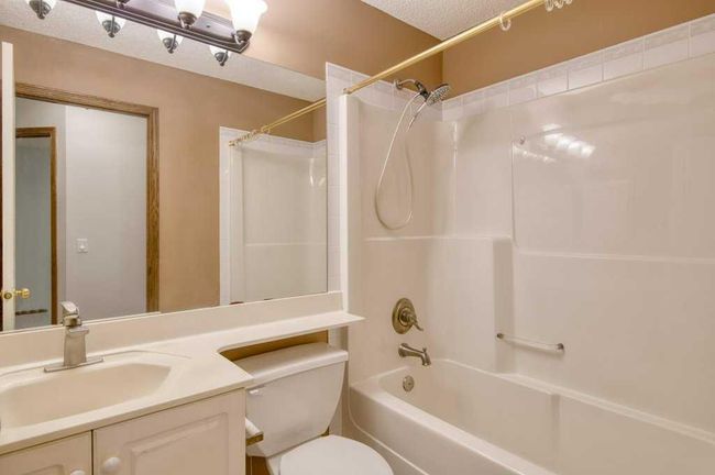 321 Douglas Ridge Pl Se, House detached with 3 bedrooms, 2 bathrooms and 2 parking in Calgary AB | Image 36