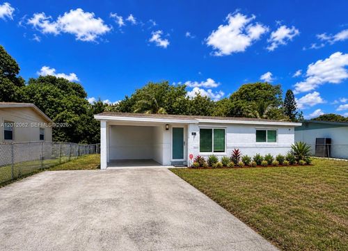 2040 29th Ter, Fort Lauderdale, FL, 33311-3217 | Card Image