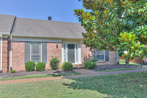 1135 E Northfield Blvd, Murfreesboro, TN, 37130-1201 | Card Image