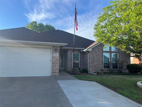 221 Rose Ave, Cleburne, TX, 76033-7326 | Card Image