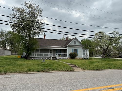 301 N Chestnut St, Harrison, AR, 72601-4411 | Card Image