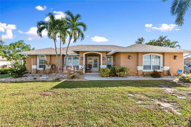 2015 San Marco Rd, House other with 3 bedrooms, 2 bathrooms and null parking in MARCO ISLAND FL | Image 3