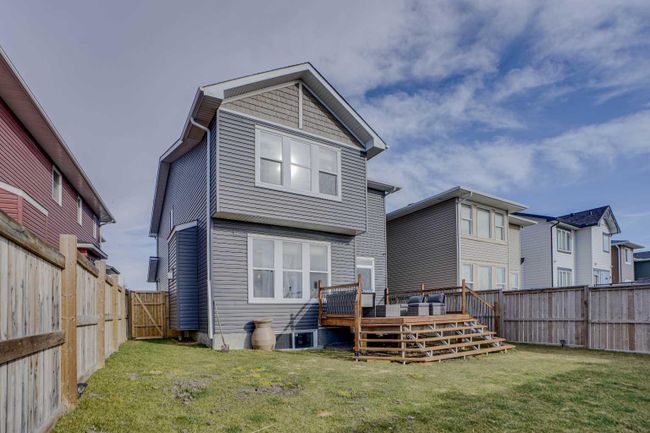 88 Redstone Villas Ne, Home with 3 bedrooms, 2 bathrooms and 6 parking in Calgary AB | Image 36